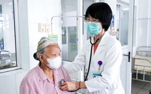 Ho, viêm phổi kéo dài vì hóc xương mà không hay biết