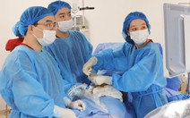 Cứu thai nhi tràn dịch màng phổi từ trong bụng mẹ