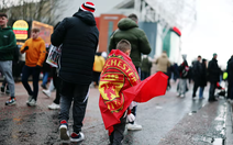 Fan Man Utd và Tottenham 'méo mặt' khi sắp có vé đá chung kết Europa League