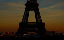 Tháp Eiffel sẽ nháy đèn mỗi khi PSG ghi bàn ở chung kết Champions League