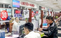 Chính phủ đề nghị dành thêm 54.000 tỉ đồng chi cho tinh gọn bộ máy, miễn học phí