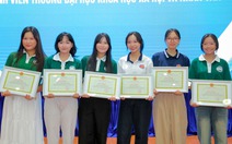 ĐH Quốc gia TP.HCM khen 6 sinh viên nhường chỗ ngồi cho các cựu chiến binh trong đại lễ 30-4