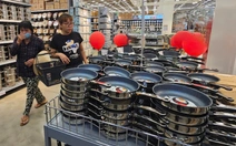 Hàng loạt doanh nghiệp Trung Quốc đưa hàng gia dụng sang Việt Nam 'chào hàng'
