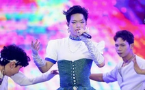 Hàng ngàn khán giả 'cháy' cùng E-Concert với các Anh trai, Em xinh say hi