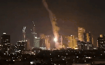 Nhiều tiếng nổ liên tiếp ở cả thủ đô Tehran và Tel Aviv, Israel và Iran đang đánh trả nhau dữ dội