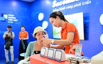 Loa thông báo tiền của Sacombank thu hút tiểu thương tại lễ hội Ting Ting Day 2025