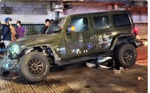 Ô tô 'điên' tông hàng loạt xe máy ở quận Bình Tân, hai người chết