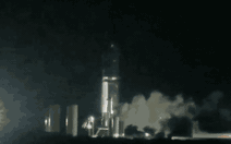 Tàu vũ trụ Starship của SpaceX phát nổ dữ dội ngay trên bệ phóng