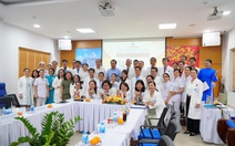 Chủ tịch UBND TP.HCM trao bằng khen đột xuất 2 bệnh viện thông tim bào thai cho sản phụ Singapore