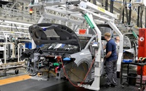 EU thông qua tỉ lệ nhựa tái chế trong sản xuất xe mới