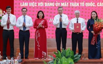 Tổng Bí thư Tô Lâm trao quyết định chức năng, tổ chức bộ máy Cơ quan Ủy ban TƯ MTTQ Việt Nam