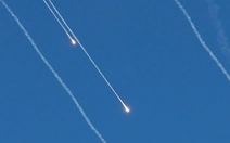 Xung đột Iran - Israel sáng 23-6: Iran bắn tên lửa mới; Ông Trump 'tung hỏa mù' về việc ném bom Iran