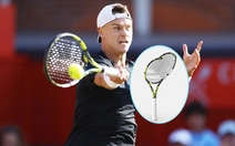 Sao Wimbledon Holger Rune gây sốc khi bán vợt gãy hơn 5.000 bảng