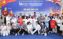 Cựu danh thủ 'Man đỏ' ấn tượng với Bệnh viện Tâm Anh