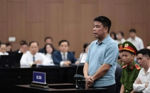 Phó tổng giám đốc Phúc Sơn khai chỉ học lớp 6, 'chuyên trách' đi đổi tiền đô cho ông Hậu hối lộ