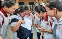 Thí sinh nói bị 'ngộp' với đề thi toán