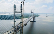 Hợp long cầu cao nhất Việt Nam trên cao tốc Bến Lức - Long Thành sau một thập kỷ
