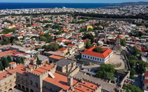 Động đất làm rung chuyển Thổ Nhĩ Kỳ, nhiều người bị thương vì nhảy từ trên cao xuống