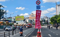 Cho xe máy rẽ trái từ đường Cộng Hòa vào nhà ga T3, đường sá thông thoáng hơn