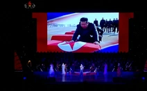 Ông Kim Jong Un xúc động tưởng niệm binh sĩ tử trận ở Nga