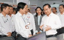 Truyền hình trực tiếp: Ngày đầu tiên vận hành chính quyền 2 cấp ở TP.HCM