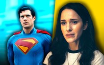 Cách 'luyện chemistry' lạ đời từ cặp đôi Superman: Vừa gặp đã hôn