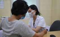 Bệnh nhân ung thư mừng rơn vì được lấy thuốc 3 tháng/lần