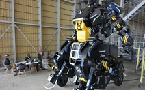 Nhật Bản phát triển robot cứu hộ khổng lồ hình người