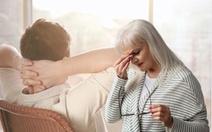 Sống với con trai trên 30 tuổi độc thân, mẹ bị ảnh hưởng sức khỏe tinh thần