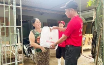 Đến vùng lũ Nghệ An cứu trợ bà con, liên hệ đầu mối nào?