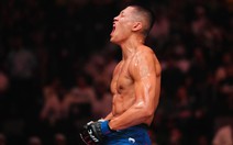 Võ sĩ gốc Việt đấm sưng mặt đối thủ, lập kỷ lục tại UFC