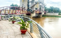 Đóng cống Tha La và Trà Sư để kiểm soát lũ vùng Đồng bằng sông Cửu Long