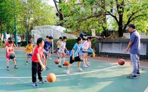 Giúp con 'cai' điện thoại