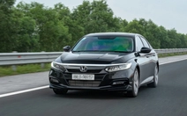Tin tức giá xe: Honda Accord giảm tới 280 triệu, giá thực tế nay đã rẻ hơn Toyota Camry