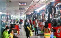 Sau phản ánh bất tiện, xe buýt sẽ vào tận khu đón khách của bến xe Miền Tây để trả khách nối chuyến