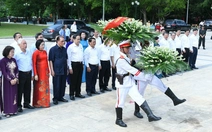 Chủ tịch Quốc hội cắt băng khánh thành Nhà tưởng niệm Chủ tịch Tôn Đức Thắng tại Tân Trào