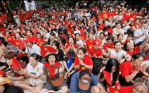 Các khối diễu binh bắt đầu tiến vào khu vực Quảng trường Ba Đình