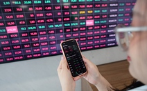 Chứng khoán đỏ sàn, cổ phiếu ngân hàng bị bán mạnh