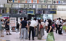 Tàu cao tốc Shinkansen dừng khẩn cấp, 560 hành khách mắc kẹt 3 tiếng