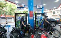 Chuyển đổi sang xăng E10 từ năm 2026: Lo chất lượng, ngại giá cả xăng sinh học