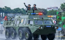 Trực tiếp: Hàng ngàn người chờ xem sơ duyệt diễu binh, diễu hành mừng 80 năm Quốc khánh