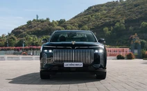 VinFast ra mắt Lạc Hồng 900 LX: Nhiều chi tiết mạ vàng, có bản chống đạn cấp độ cao nhất