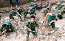 Quân đội khẩn cấp cứu trợ, dựng nhà bạt dã chiến cho dân vùng lũ Điện Biên
