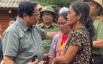 Thủ tướng đến thăm hỏi, động viên bà con các xã bị sạt lở đất tại Điên Biên
