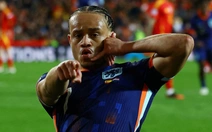Vừa ký hợp đồng với Tottenham, Xavi Simons liền 'cà khịa' Chelsea