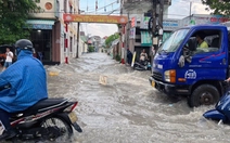 Sau trận mưa lớn, ‘rốn ngập’ ở Đồng Nai lại tuôn như thác