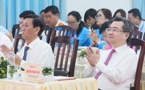 Thành ủy TP.HCM yêu cầu không tổ chức văn nghệ chào mừng đại hội Đảng các cấp