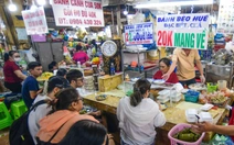 Chợ truyền thống ở TP.HCM vẫn có cách 'bớt ế'