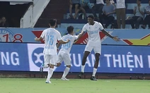 Nam Định - Công An Hà Nội (hiệp 2) 1-1: Tiền đạo cao 2m06 gỡ hòa cho Nam Định