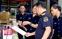 Bắt giữ nhiều lô hàng giả mạo xuất xứ Việt Nam đi Mỹ